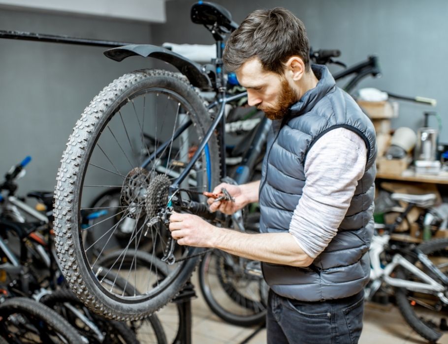 Povinná výbava jízdního kola v ČR, AT a SK | Skimishak.cz